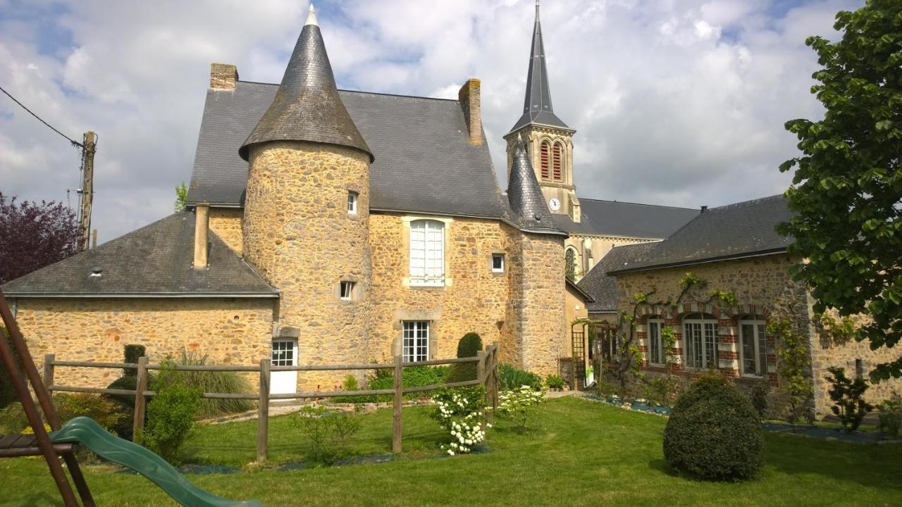 Manoir De La Grand'Cour Bed & Breakfast Soulge-sur-Ouette Exterior photo