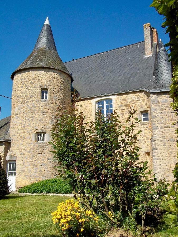 Manoir De La Grand'Cour Bed & Breakfast Soulge-sur-Ouette Exterior photo